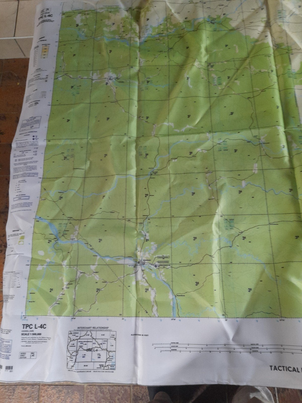 TACTICAL PILOTAGE CHART EVASION (TEXTILE), Ophalen of Verzenden, Zo goed als nieuw, Kaart, Foto of Prent