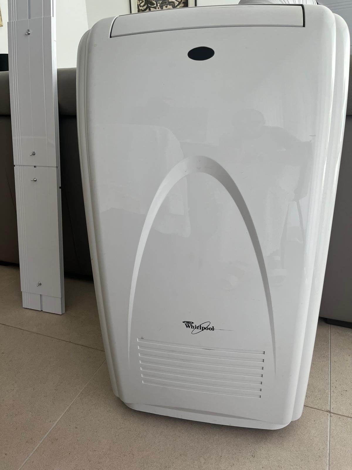 Mobiele airco Whirlpool, Elektronische apparatuur, Airco's, Ophalen, Zo goed als nieuw, Mobiele airco, Afstandsbediening