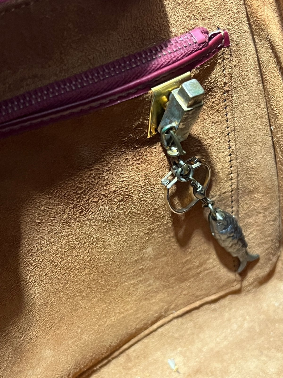 PORTE CLE POISSON ARGENTE POUR DELVAUX BRILLANT ! RARE !, Enlèvement ou Envoi, Utilisé, Gris, Sac à main