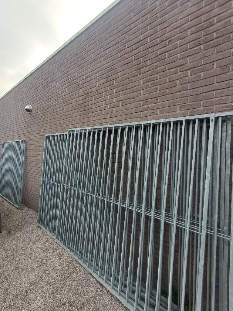 hondenren, Dieren en Toebehoren, Ophalen, Zo goed als nieuw, Hondenkennel, 100 cm of meer
