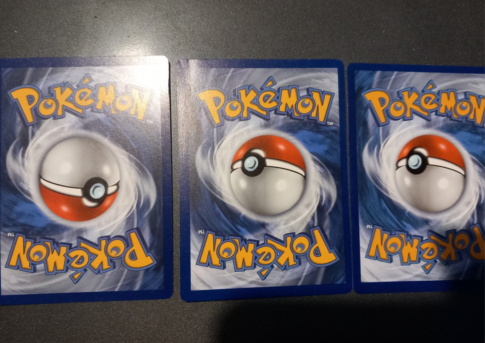 drie oude pokemonkaarten -> verzending inbegrepen 4€, Verzenden, Zo goed als nieuw, Meerdere kaarten
