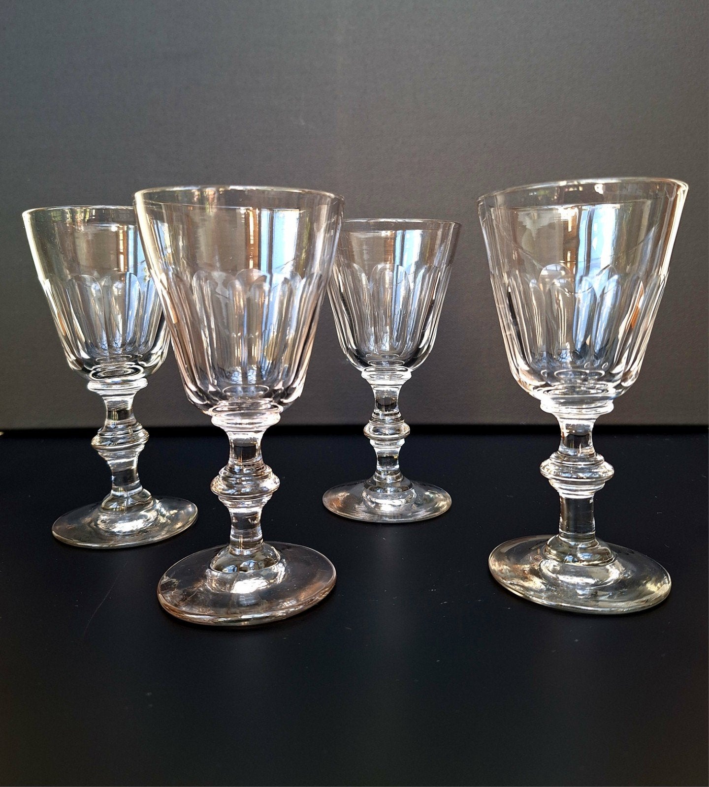19e eeuwse handgeblazen witte wijnglazen, Antiek en Kunst, Ophalen of Verzenden