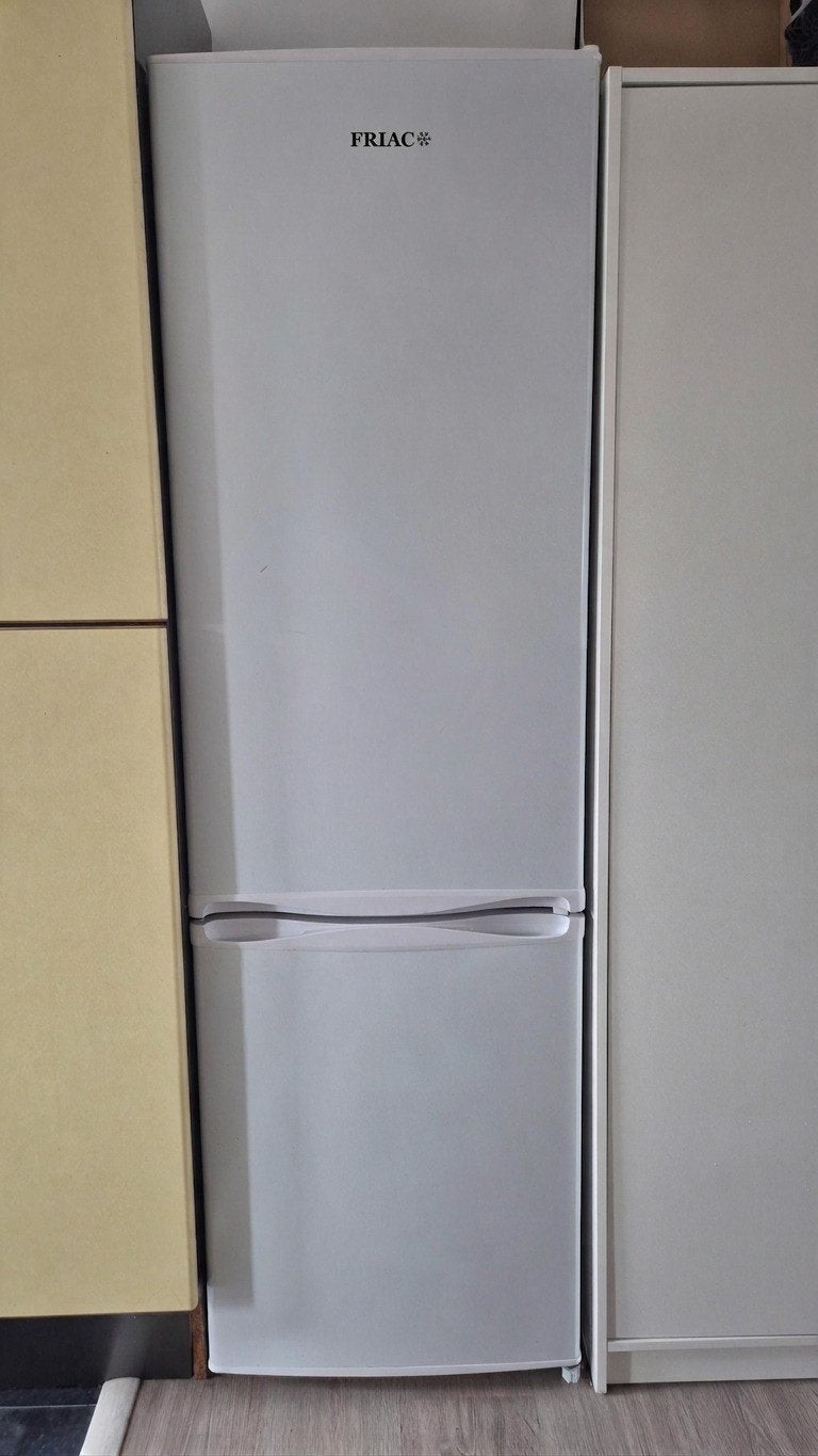 frigo/diepvries zo goed als nieuw, Enlèvement