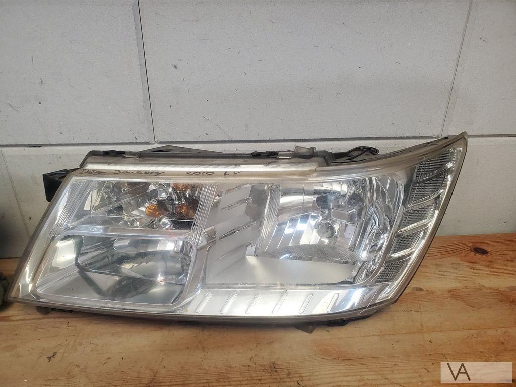Dodge Journey / Fiat Freemont koplamp links bestuurder €100, Utilisé, -, -, Enlèvement ou Envoi