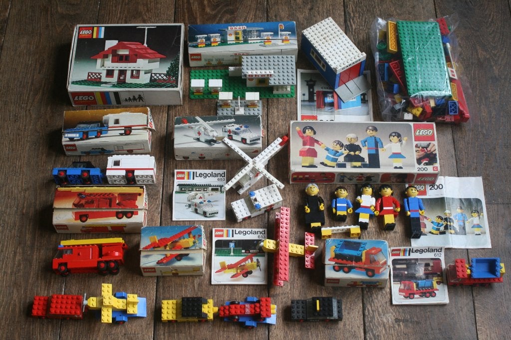 13 x lego années 70 (349, 690 shell, voitures,...) en boîte, Enlèvement ou Envoi, Pièces supplémentaires incluses, Lego, Ensemble complet
