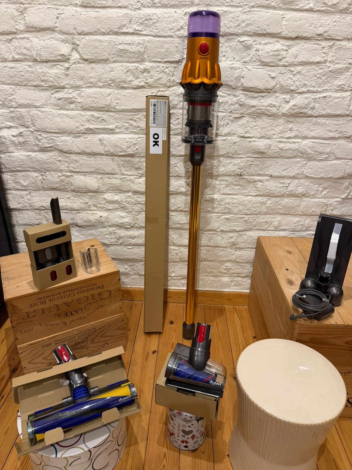Dyson V12 Detect slim comme neuf avec la brosse lumière, Electroménager, Enlèvement ou Envoi, Réservoir, Aspirateur balai, Comme neuf
