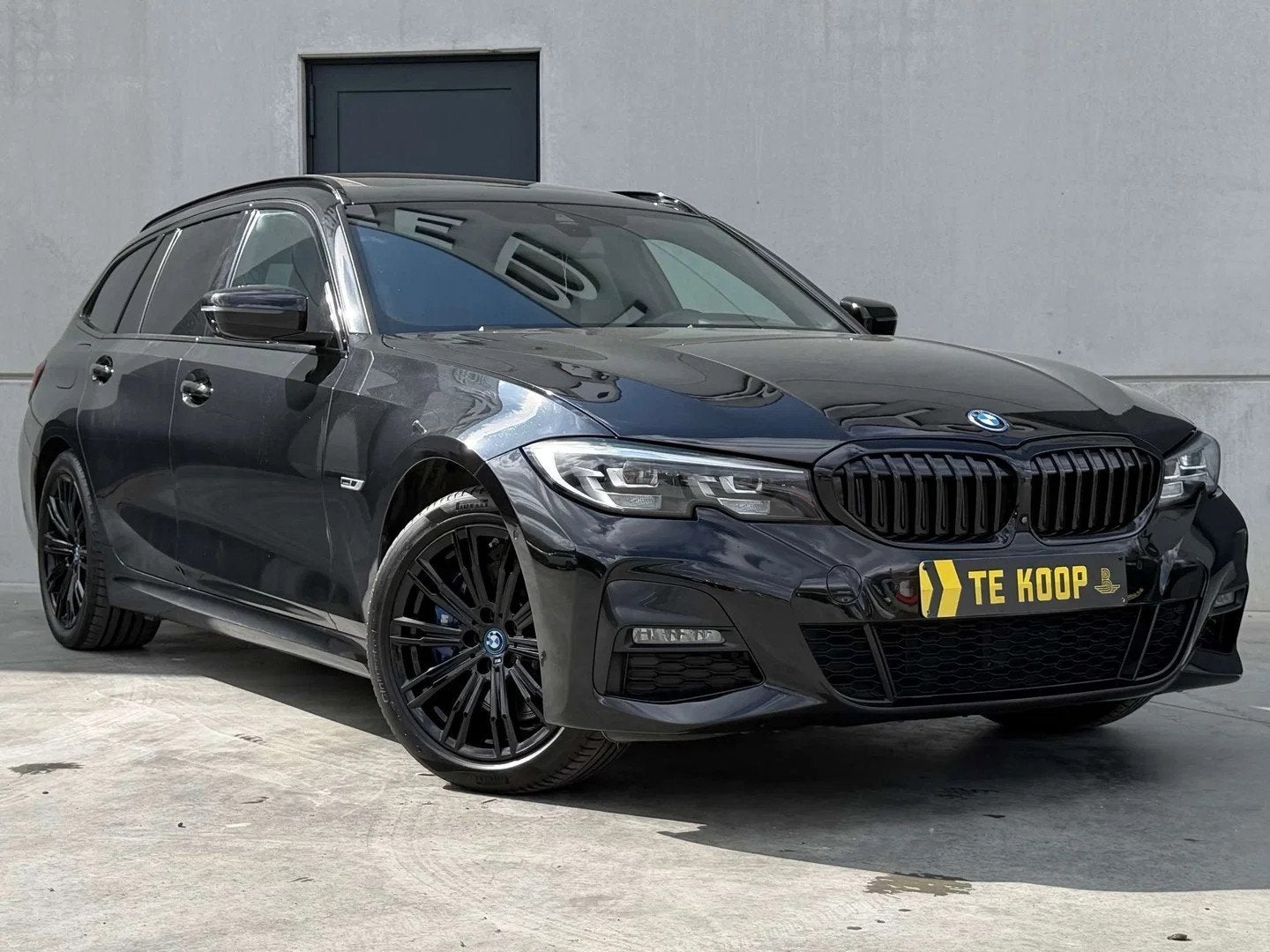BMW 3 Serie 330 PHEV*M-Pack*Pano*Camera 360*Trekhaak*Live, Cuir, 215 kW, Achat, Euro 6