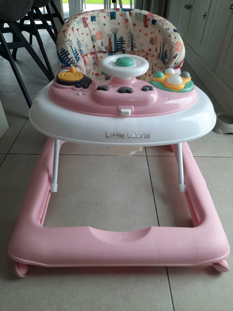 Babyloopstoeltje in perfecte staat., Ophalen, Zo goed als nieuw, Ontdekken, Met licht