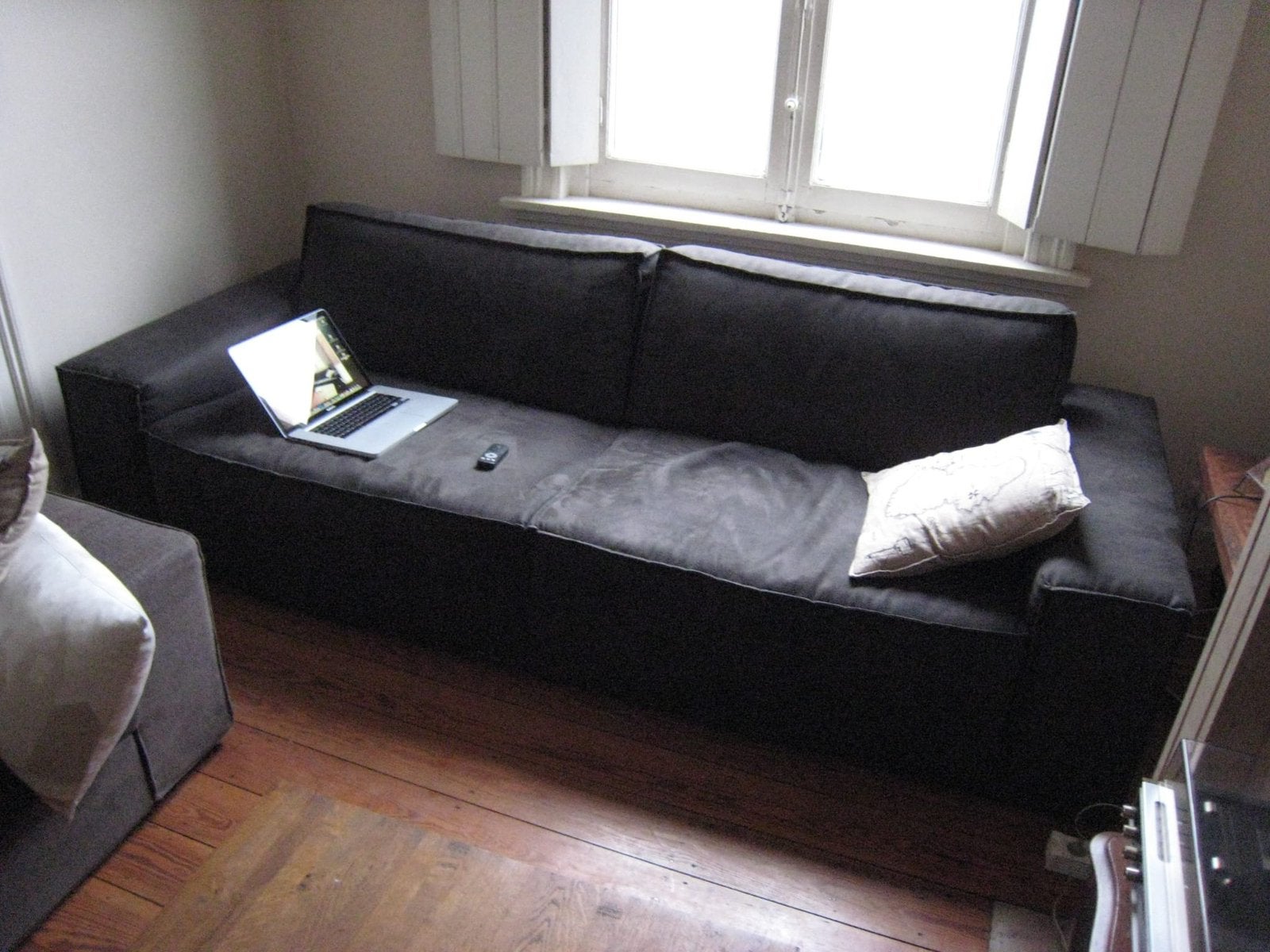 Siège confortable en alcantara, Maison & Meubles, 75 à 100 cm, 250 à 300 cm, Enlèvement, Utilisé