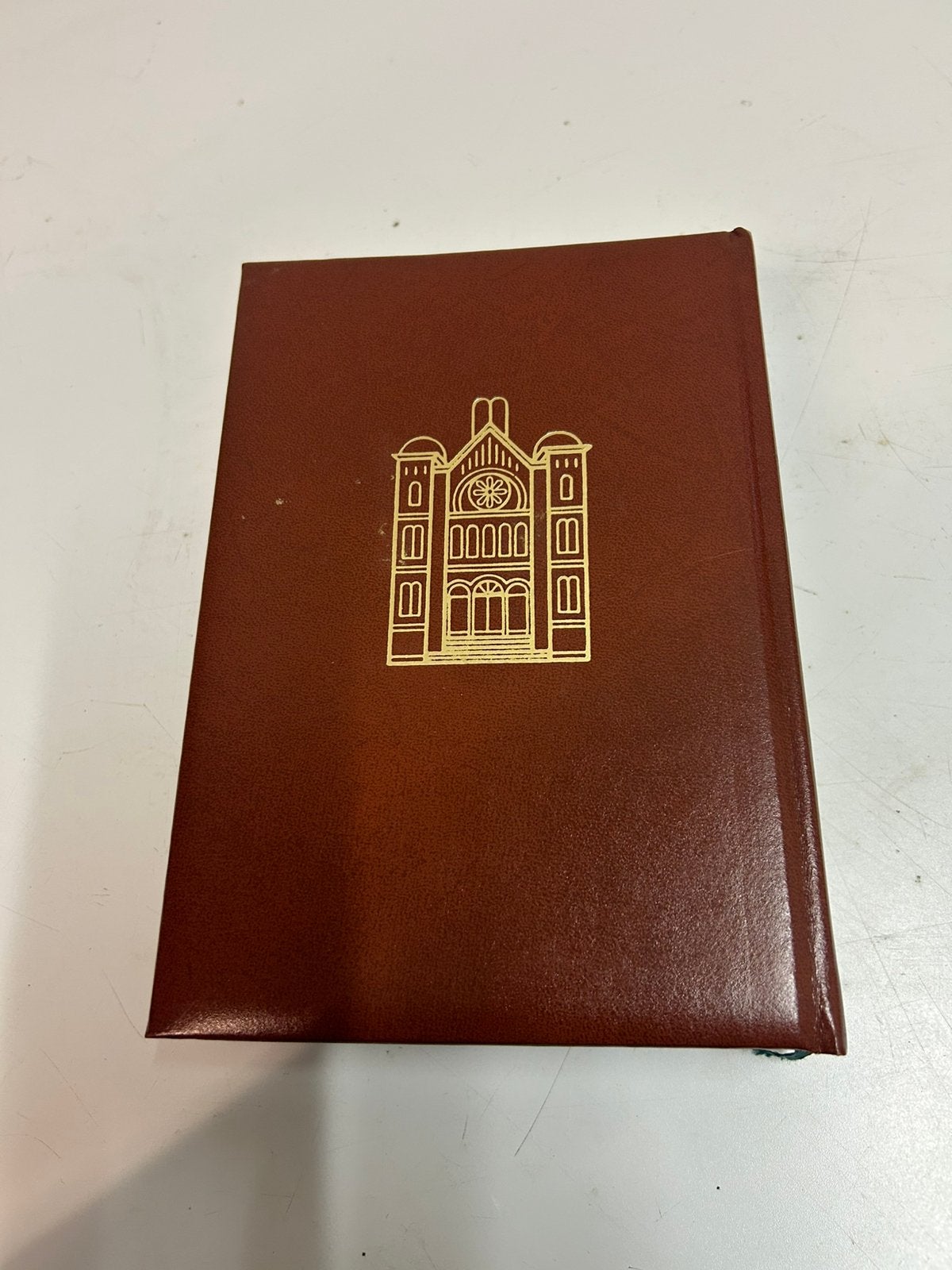 Rare rituel de Yom Kippour – Grande Synagogue de Bruxelles, Ophalen, Zo goed als nieuw
