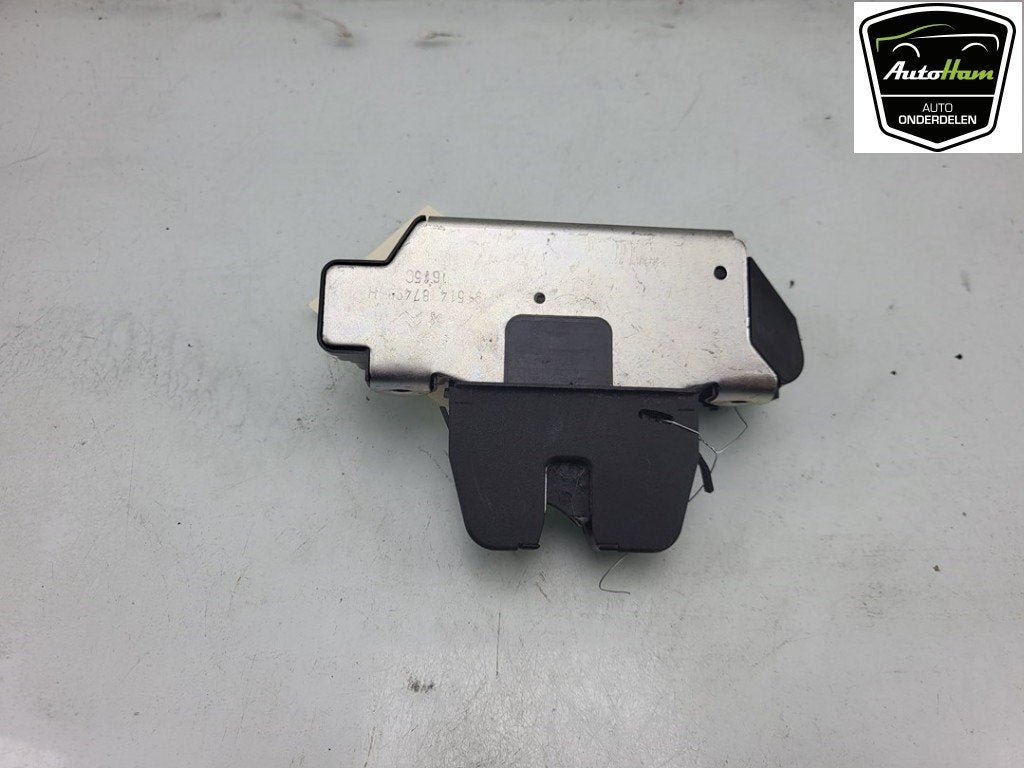 SLOTVANGER ACHTERKLEP Peugeot 2008 (CU) (01-2013/12-2019), Gebruikt, Peugeot