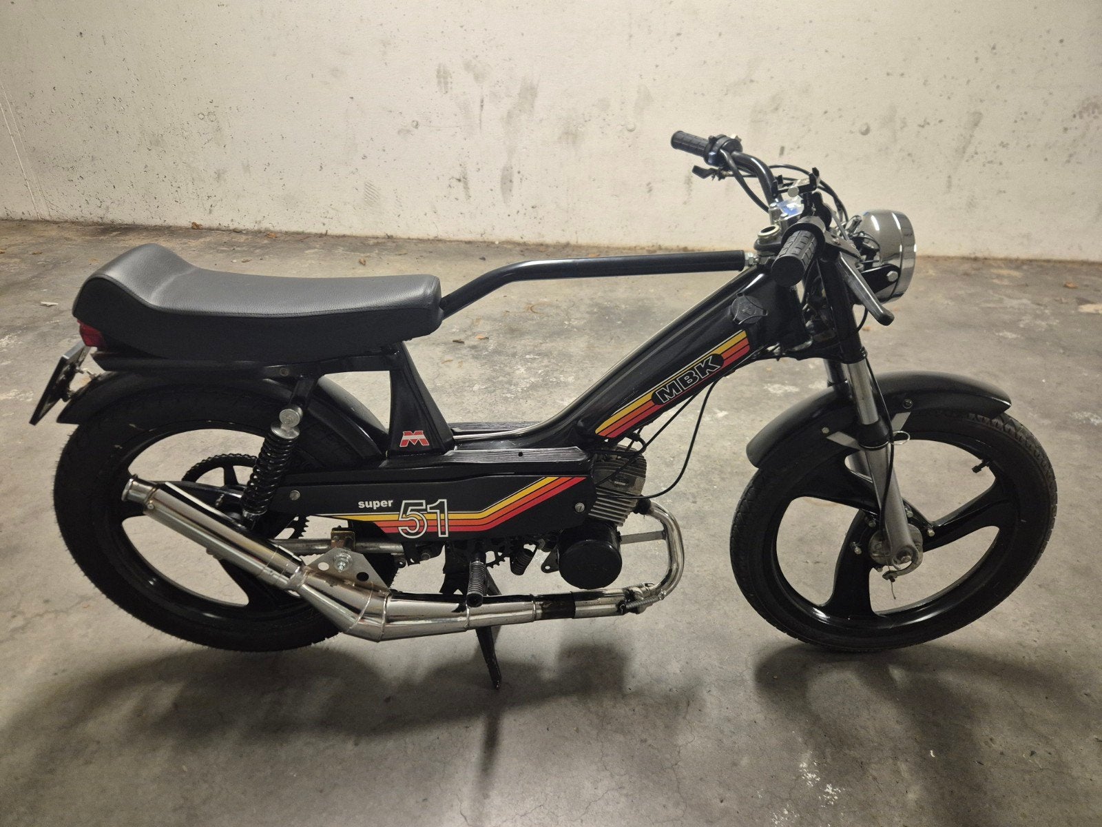 mbk 51
motobecane etat impec
ancetres
roule et tourne impecc, Ophalen of Verzenden
