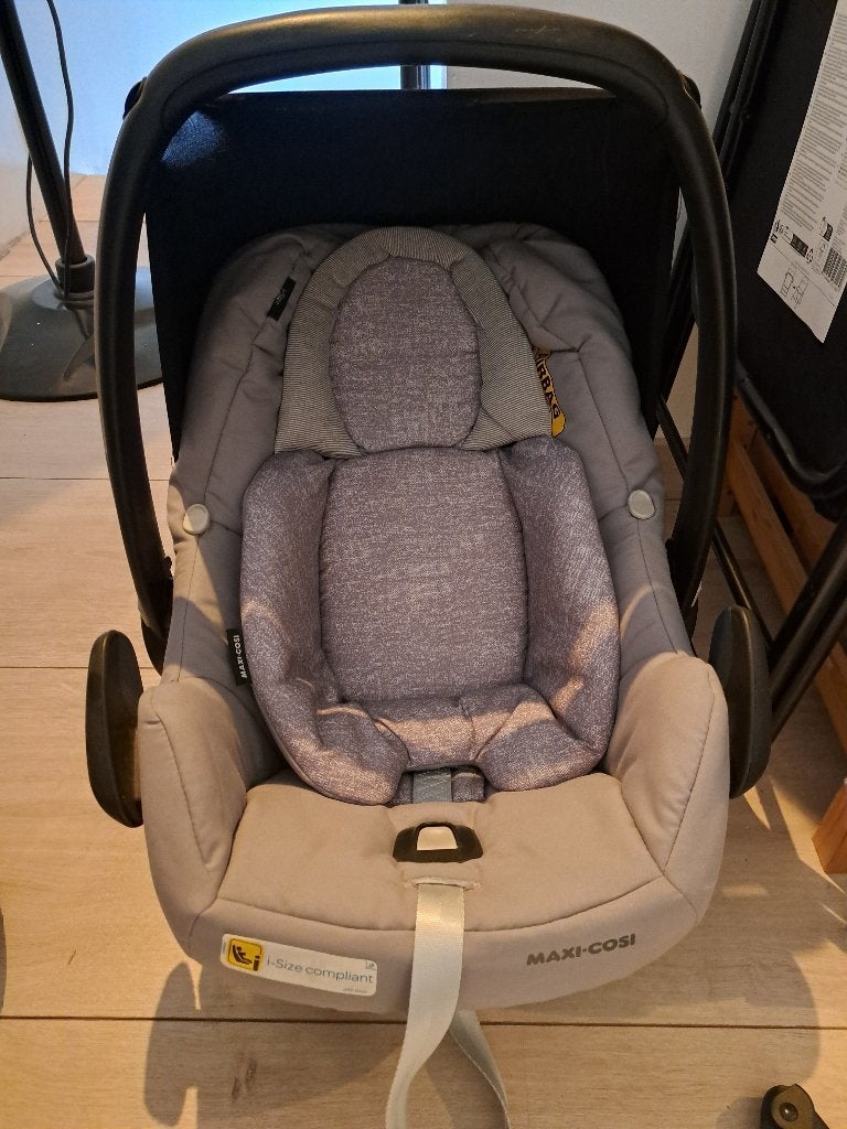 Maxi cosi, Kinderen en Baby's, Autostoeltjes, Ophalen, Autogordel of Isofix, Gebruikt, 0 t/m 18 kg