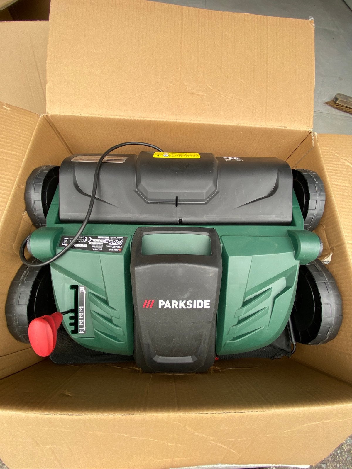 Parkside beluchter en verticuteermachine, Doe-het-zelf en Bouw, Gereedschap | Schuurmachines, Ophalen, Nieuw