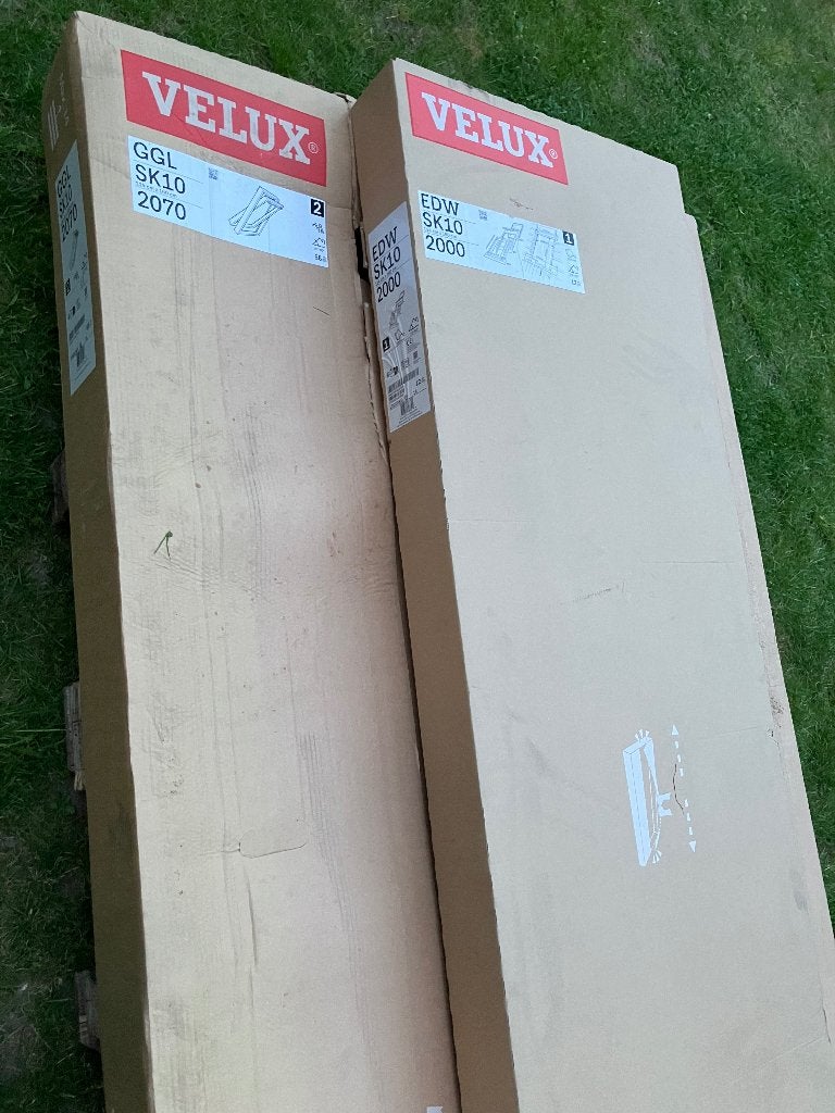 Velux SK10 GGL + EDW nieuw ongeopend, Ophalen, 120 tot 160 cm, Nieuw, Dubbelglas