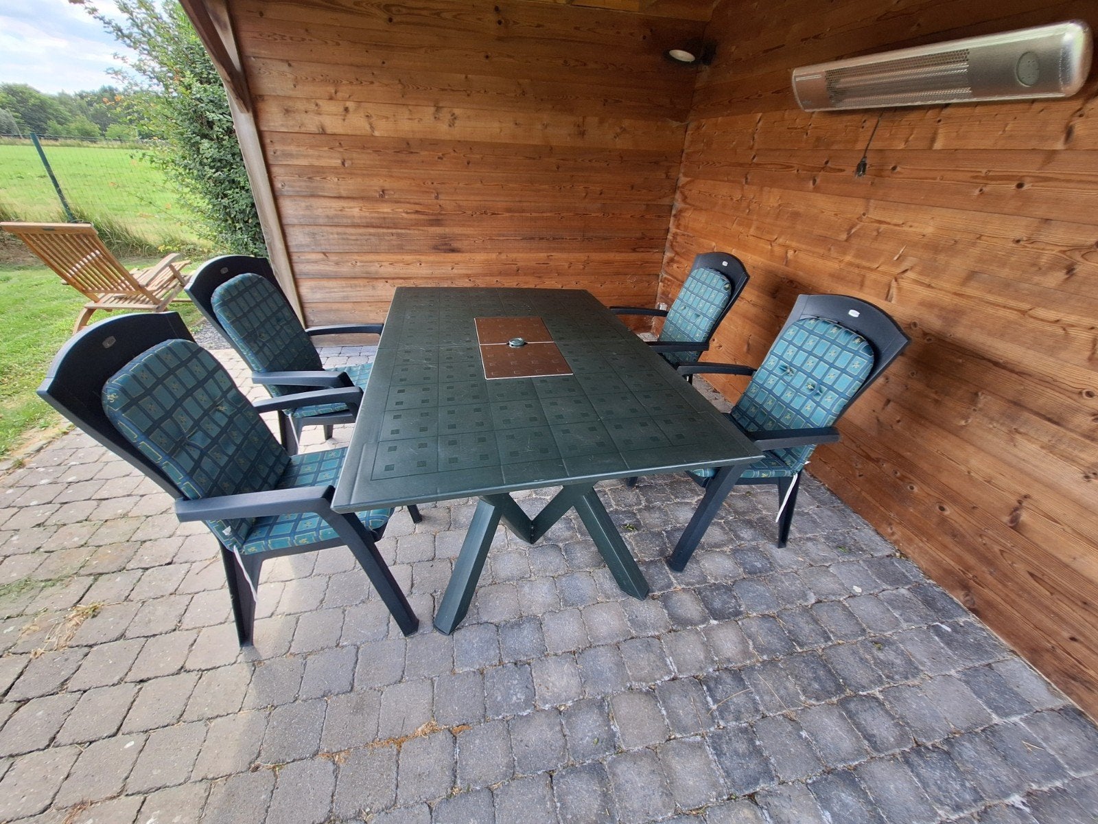 MOET WEG: Tuinset Jardin – tafel + 4 stoelen met kussens, Jardin & Terrasse, Enlèvement, Salons de jardin