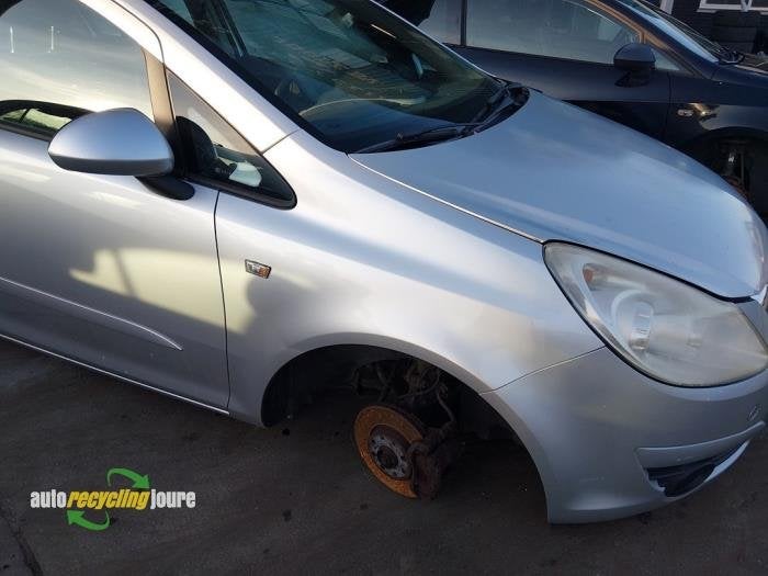 Scherm rechts-voor van een Opel Corsa (Z157), Gebruikt, -, -, Opel