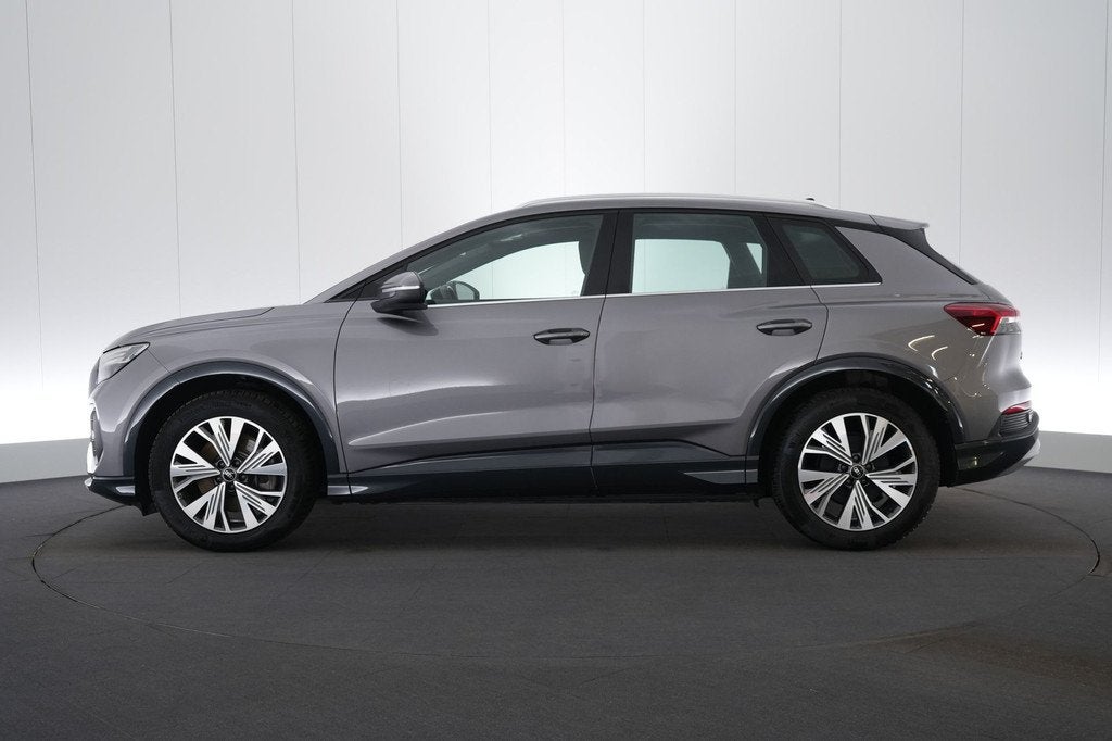 (2ESP793) AUDI Q4 E-TRON, Autos, Audi, Achat, Entreprise, Carnet d'entretien, Phares entièrement LED