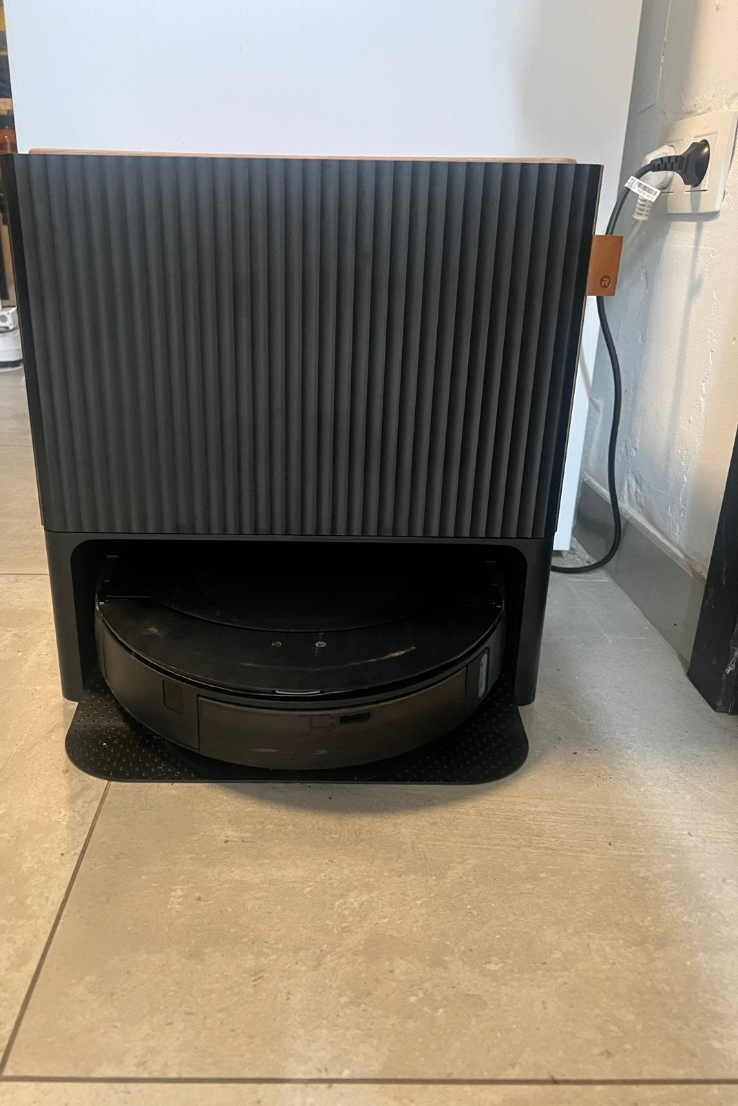 Robotstofzuiger en dweil i robot roomba combo j9+, Elektronische apparatuur, Stofzuigers, Zo goed als nieuw, Robotstofzuiger, iRobot