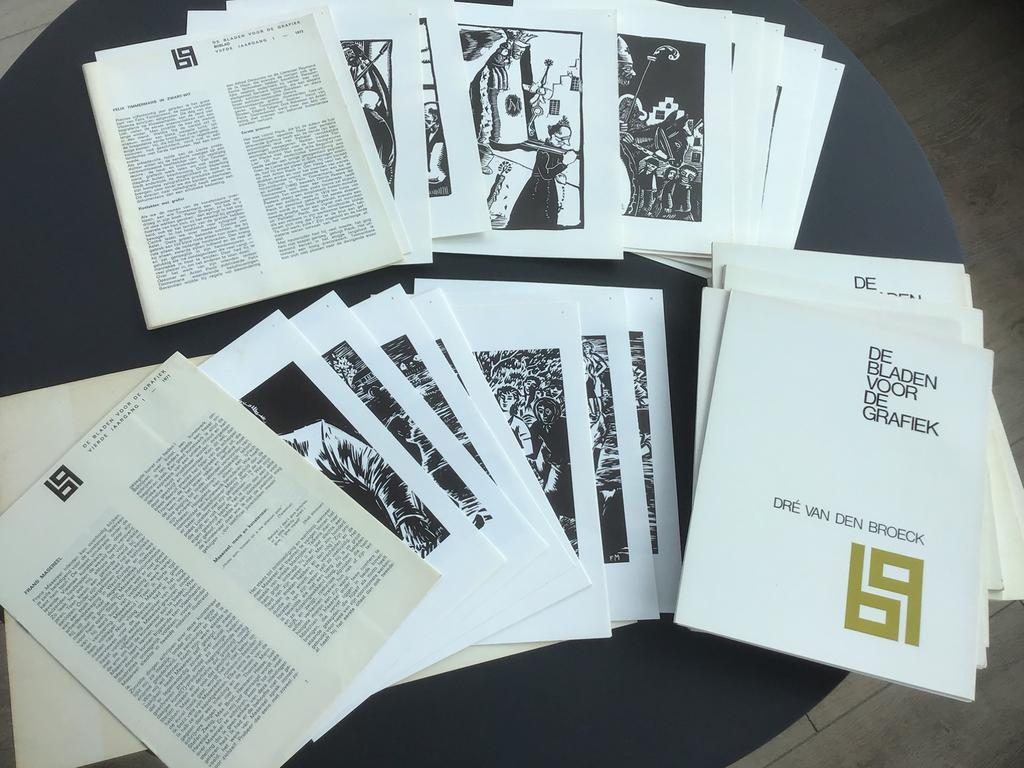 De bladen voor de grafiek / jaren ‘70… diverse kunstenaars, Ophalen of Verzenden, Gelezen, Grafische vormgeving