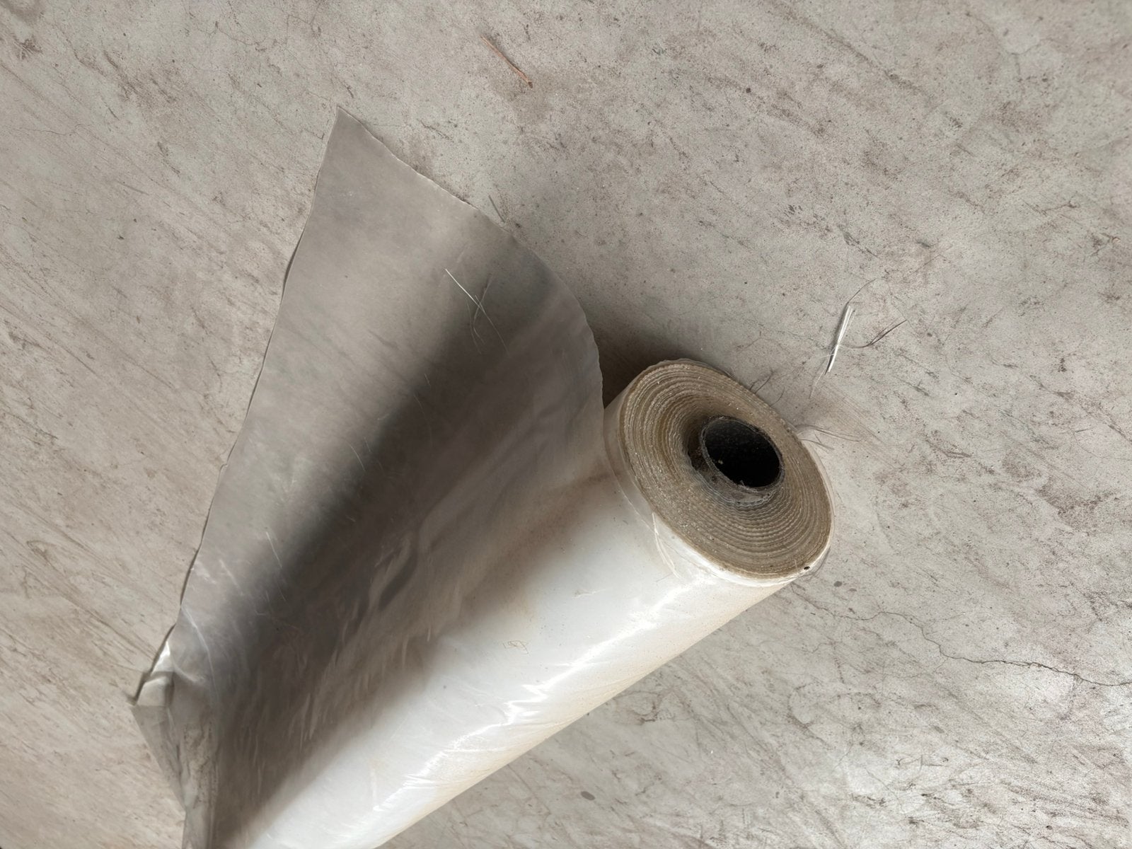 Plastic flessen lie op rol, Doe-het-zelf en Bouw, Ophalen, Nieuw