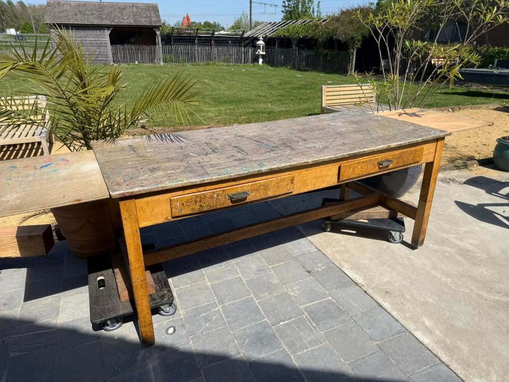 School tafels krukjes en kasten, Ophalen