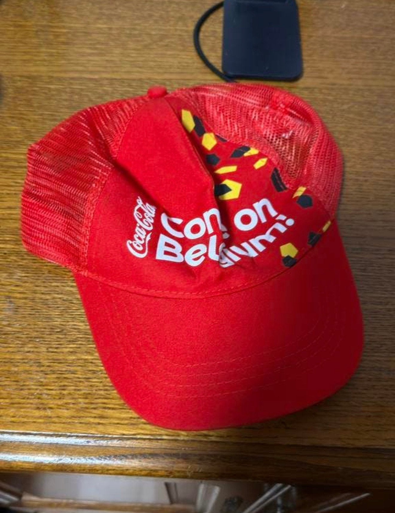 Coca Coca Come On Belgium Pet! Reclame & Supporter Pet!, Ophalen of Verzenden, Zo goed als nieuw, 58 of 59 cm (L, 7¼ of ⅜ inch)