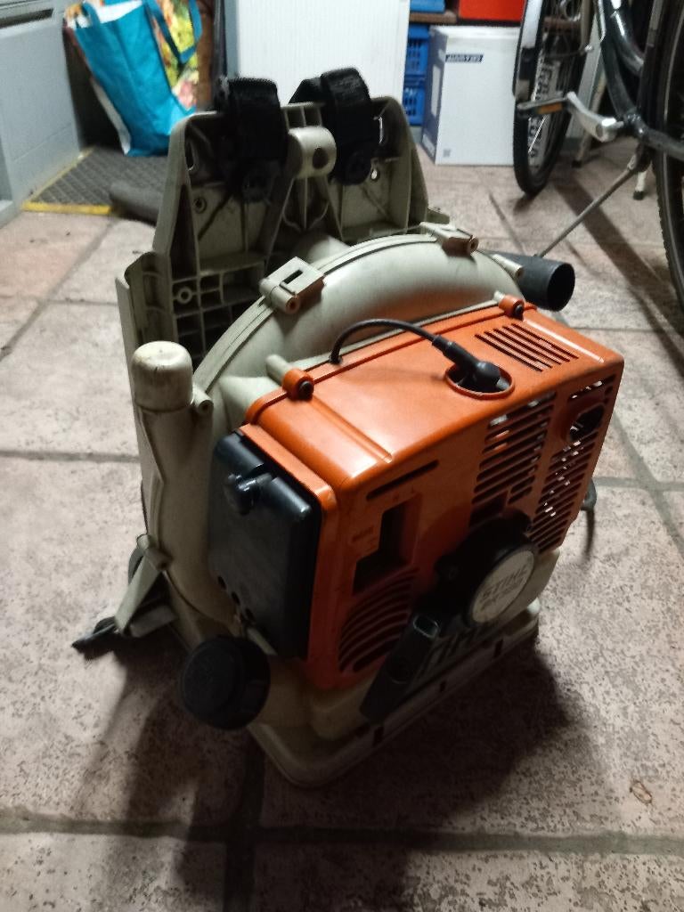 bladblazer, Ophalen, Gebruikt, Ruggedragen, Stihl