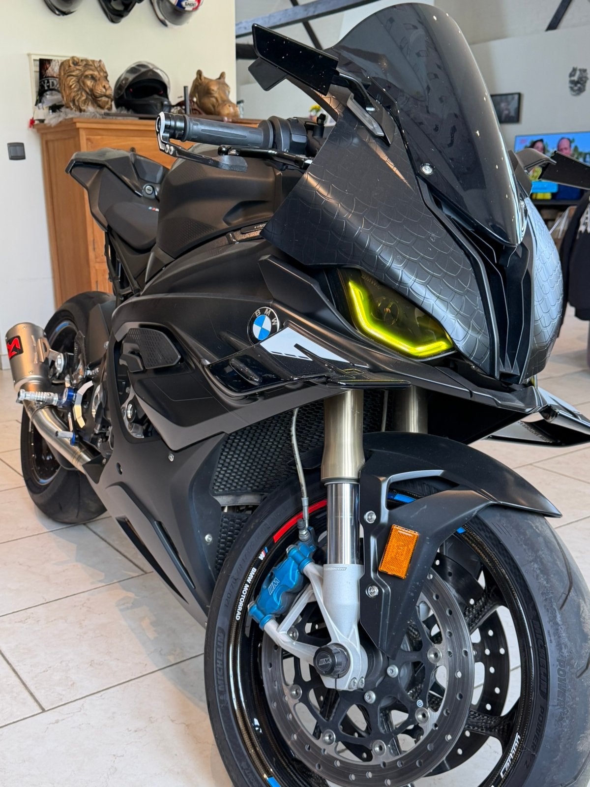 S1000rr 2024, Bedrijf
