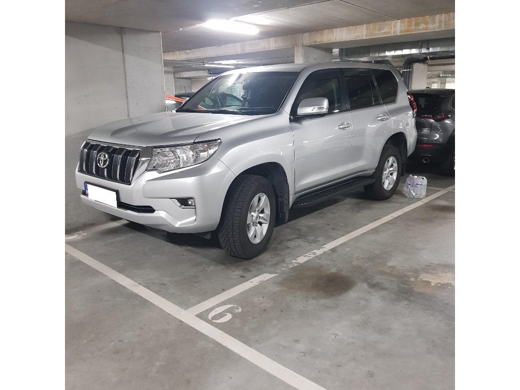 TOYOTA LANDCRUISER LAND CRUISER COUNTRY ‘’PLUS+’’ , CUIR, Autos, Cuir, Argent ou Gris, Achat, Euro 6