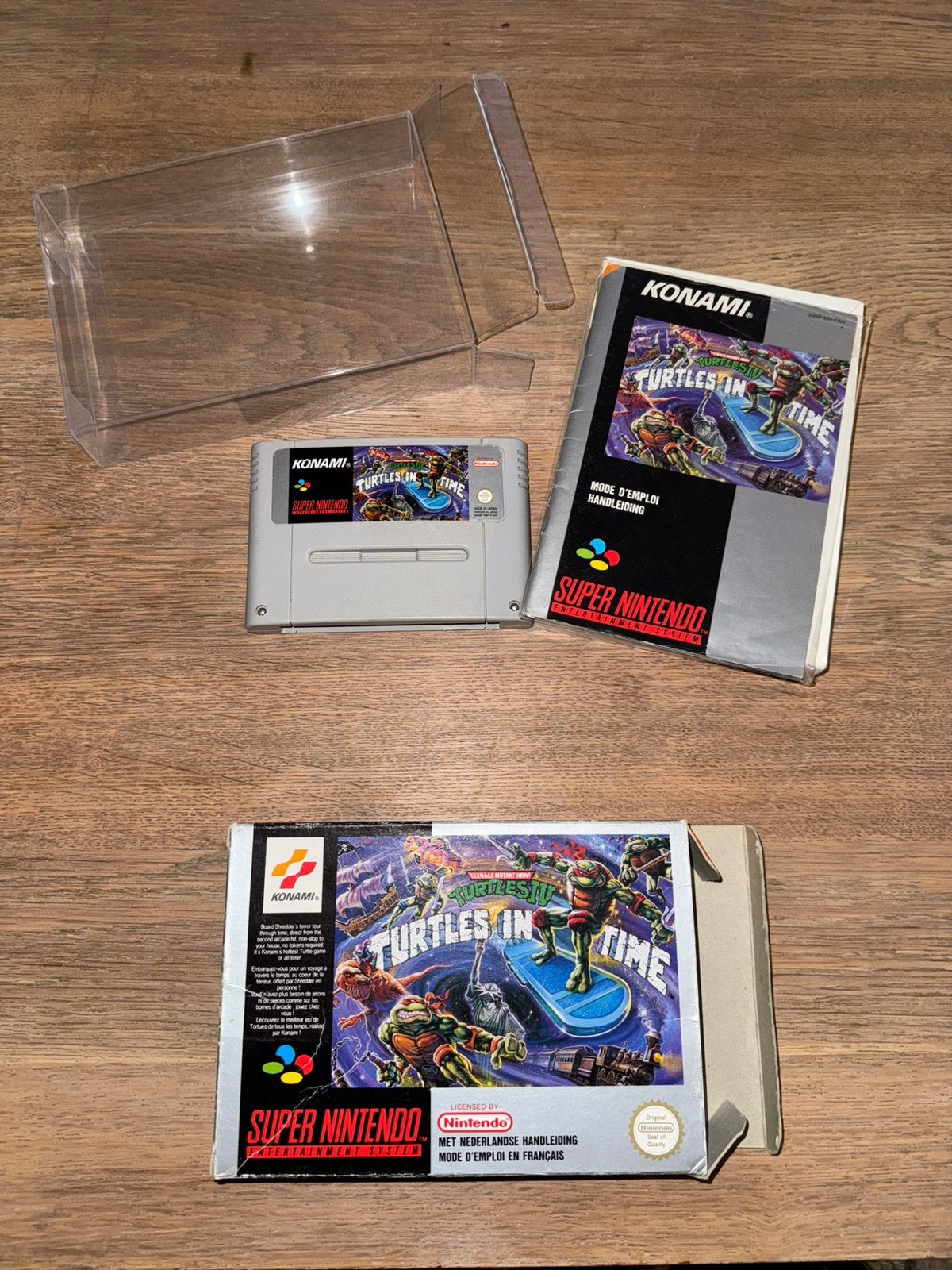 Turtles in time version Super Nintendo Fah, Games en Spelcomputers, Games | Nintendo Super NES, Ophalen of Verzenden, Zo goed als nieuw
