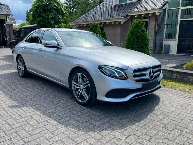 Mercedes-Benz E-Klasse 200 d AVANTGARDE WIDESCREEN NAVI CAME, Argent ou Gris, Mercedes-Benz, Automatique, 1950 cm³