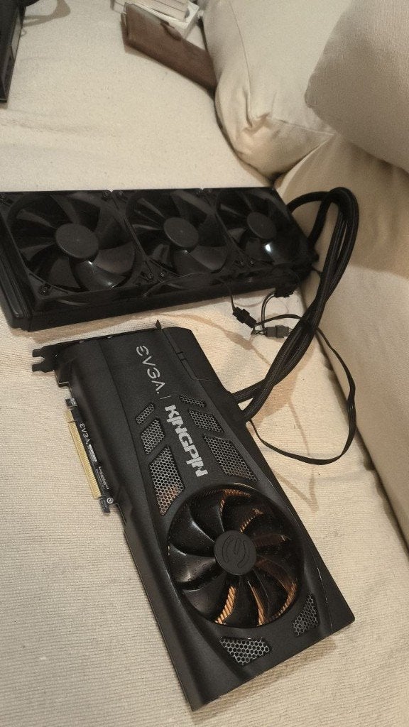 EVGA RTX 3090 KINGPIN Hybrid 24GB – 360 mm waterkoeling, Computers en Software, Ophalen, Gebruikt