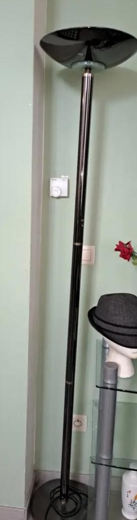 TE KOOP tapijt spiegel lamp makeup stoel rek fiets oven, Dieren en Toebehoren, Ophalen, Zo goed als nieuw