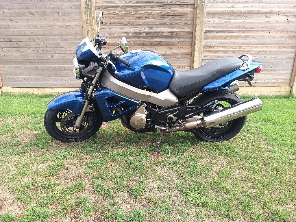 Honda x11, Motos, Occasion, Plus de 35 kW, Particulier, 4 cylindres