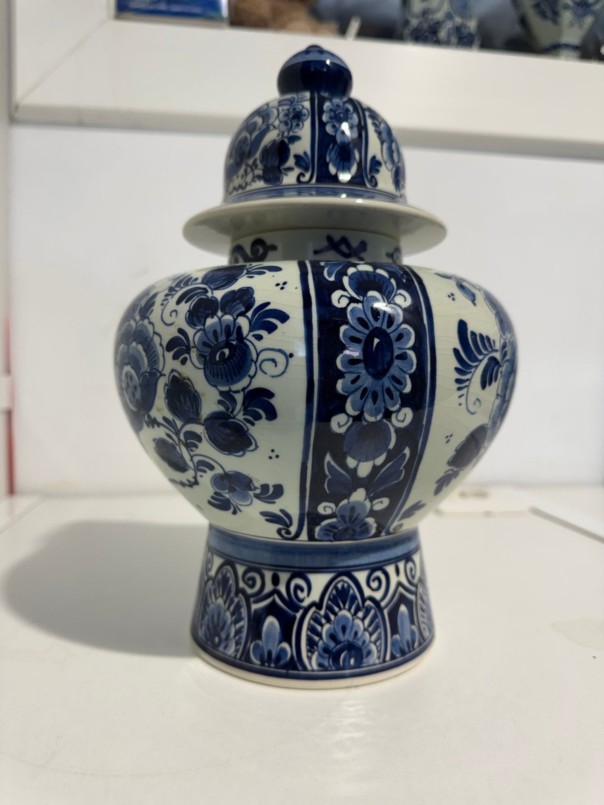 Delfts Blauw dekselvaas, Ophalen