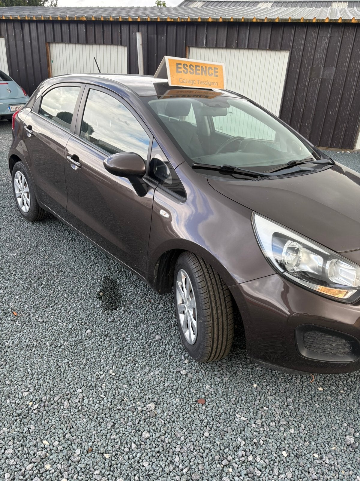 Kia rio, Auto's, Kia, Particulier, Rio, Benzine, Euro 5, Berline, 5 deurs, Handgeschakeld, Bruin, Zwart, Stof, Voorwielaandrijving