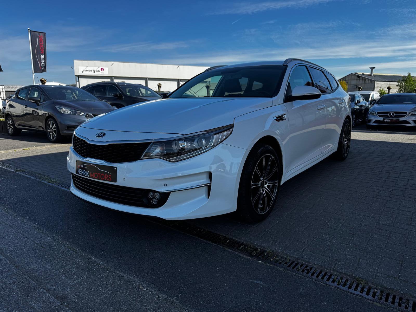 Kia Optima 1.7d •Navi• •Cruise• •Camera• PROPERE STAAT, Auto's, Kia, Optima, Bedrijf, Diesel, Te koop