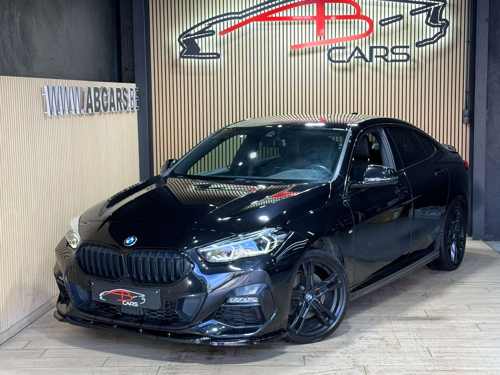 BMW 2 Serie 216 DA * Gran Coupé * PACK M PERFORMANCE * 1ER, Autos : Divers, 1496 cm³, Automatique, BMW, Noir