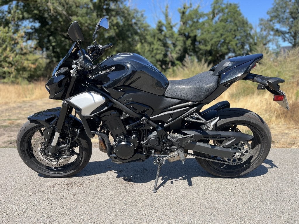 Kawasaki Z900 2025, Motos, Permis Moto A, Plus de 35 kW, 948 cm³, Échappement sport