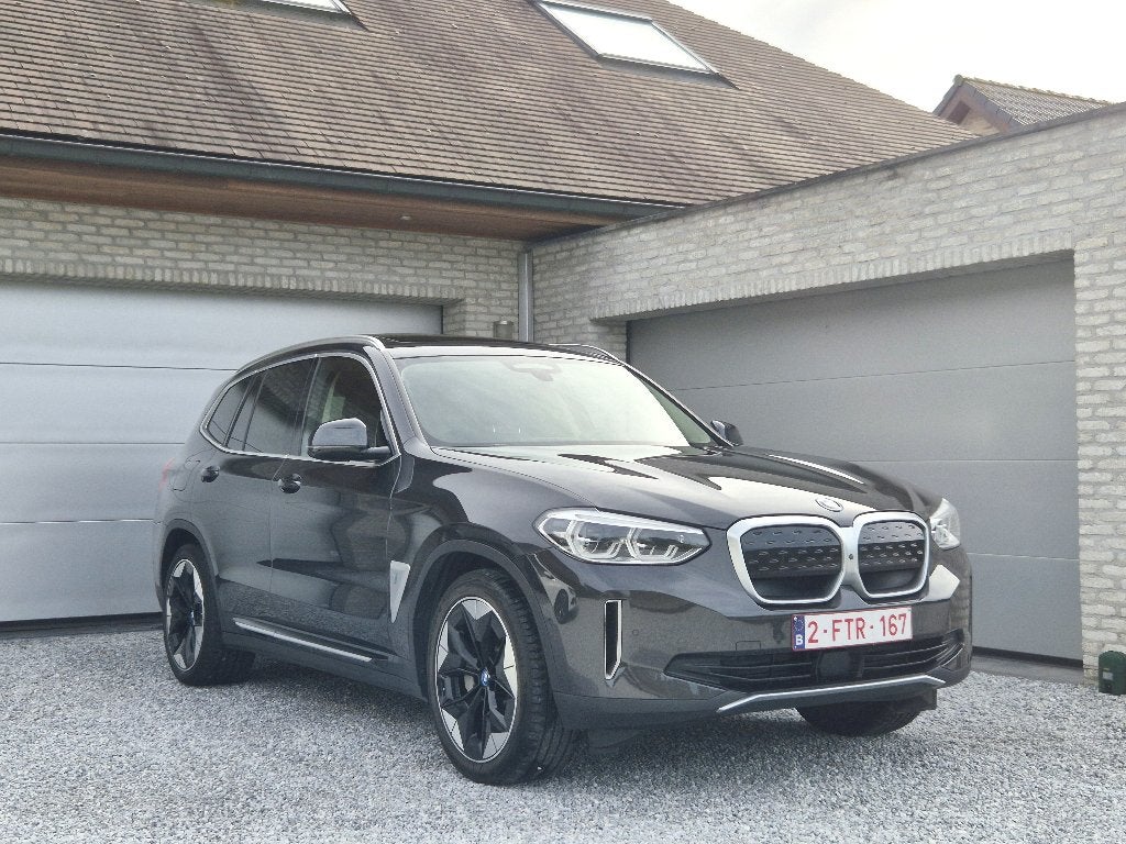 BMW iX3 80 kWh Panodak/Leder/Trekhaak/HUD/360 in Topstaat !, Auto's, BMW, Automaat, Achterwielaandrijving, Leder, Elektrisch