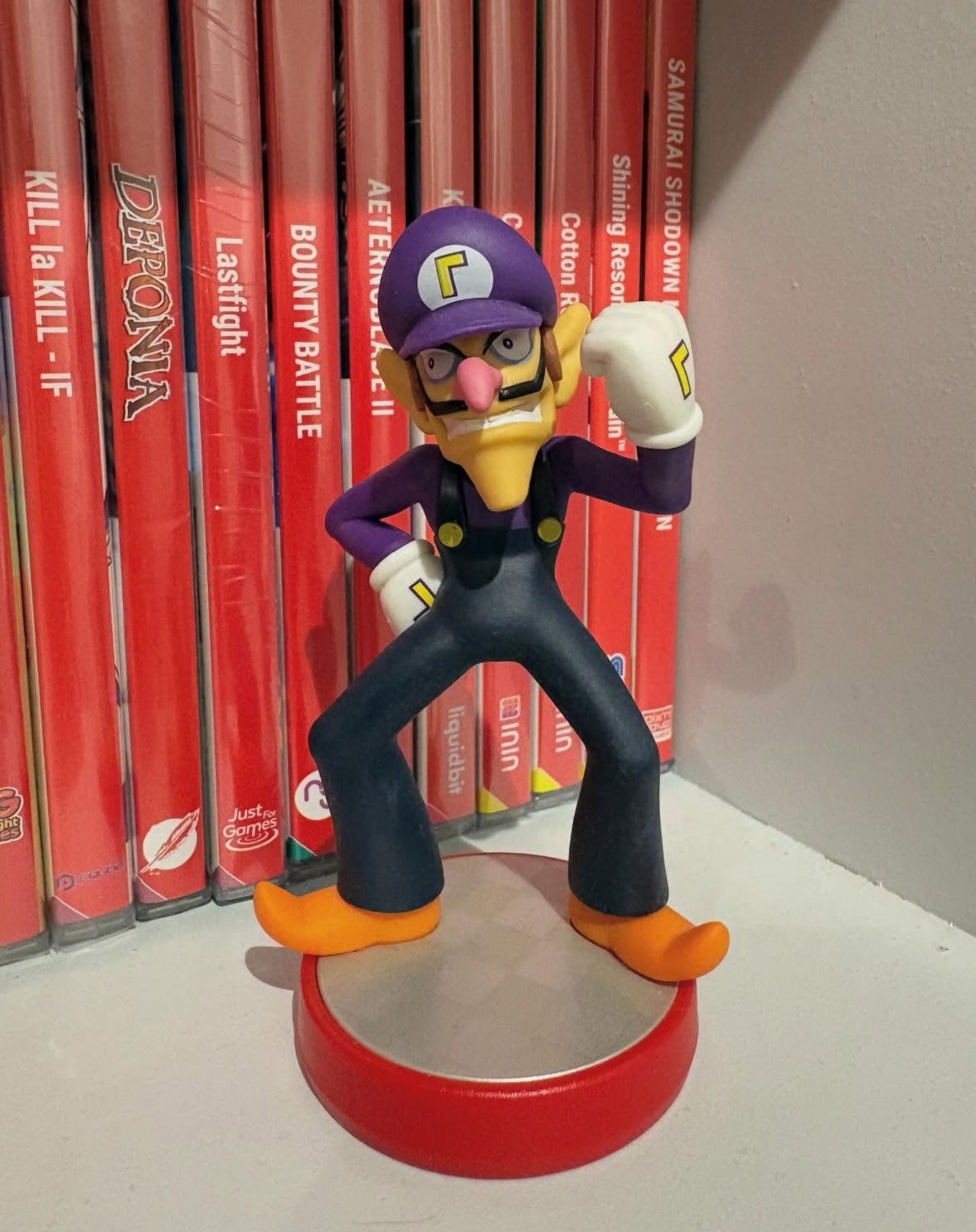 Amiibo Waluigi (Super Mario Collection), Ophalen of Verzenden, Zo goed als nieuw