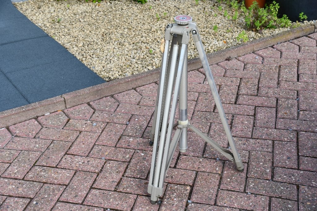 trépied Linhof tripod Alu léger 80 135 185 cm, Enlèvement ou Envoi, 175 cm ou plus, Utilisé, Autres marques