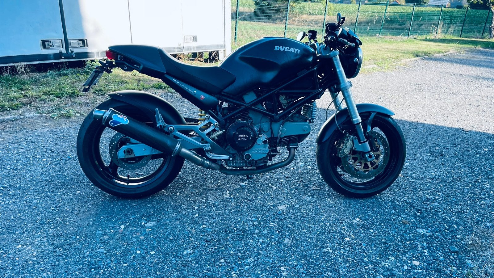 Ducati monster 900cc Dark i.e., Motoren, Particulier