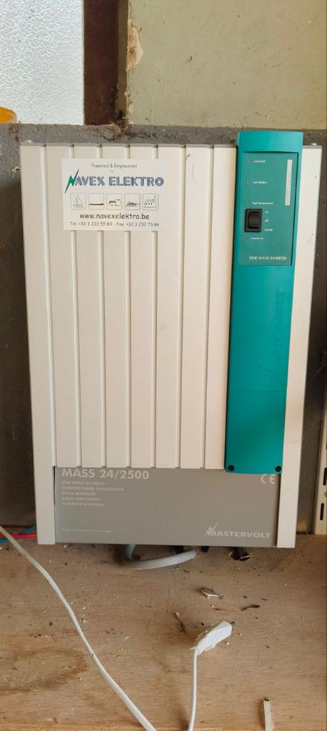 Mastervolt Mass Sine 24/2500 sinusomvormer, Caravans en Kamperen, Mobilhome-accessoires, Ophalen