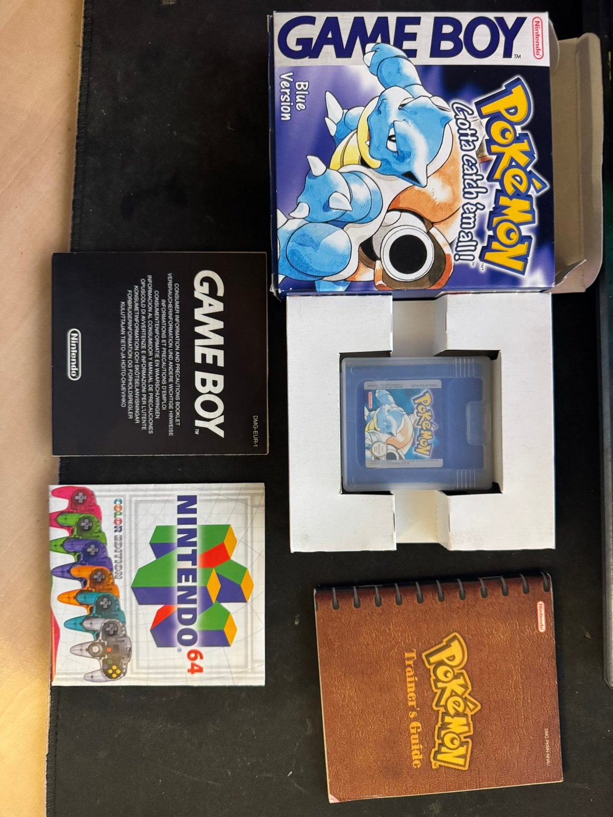 Pokemon blue cib, Games en Spelcomputers, Games | Nintendo Game Boy, Ophalen of Verzenden, Zo goed als nieuw