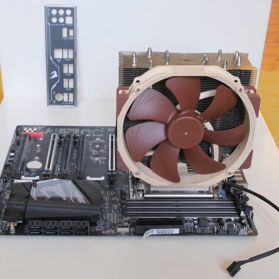 PC Onderdelen (om Ryzen TR 1950x en Geforce 2080ti), Enlèvement, Utilisé