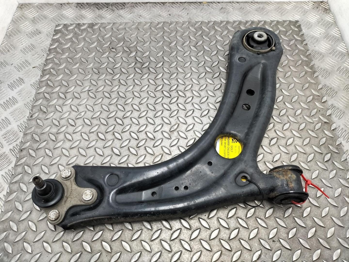 VOLKSWAGEN GOLF BQ1 Golf VII 11/16-01/20 DRAAGARM ONDER RV 2, Ophalen of Verzenden, Gebruikt, ARN erkend