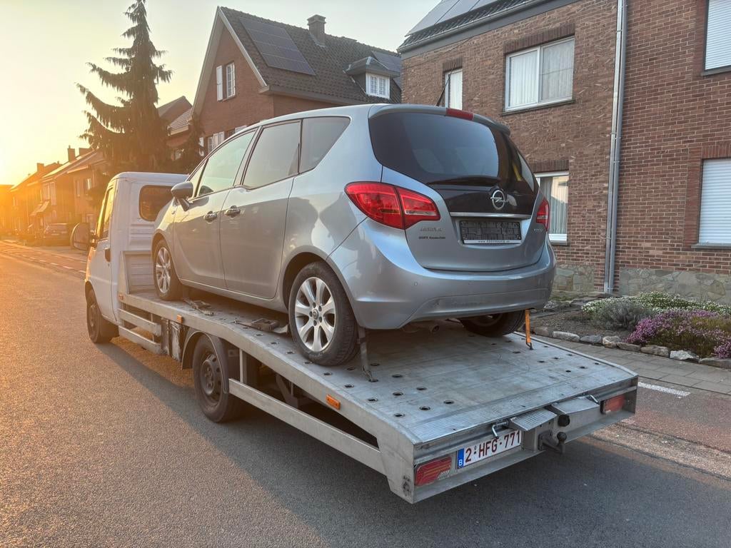 24/7 takeldienst deppange autotransport directaar beschikbaa, Enlèvement, Audi