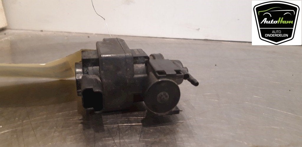 VACUUM VALVE BMW 1 serie (F20) (01-2010/06-2019), Utilisé, BMW